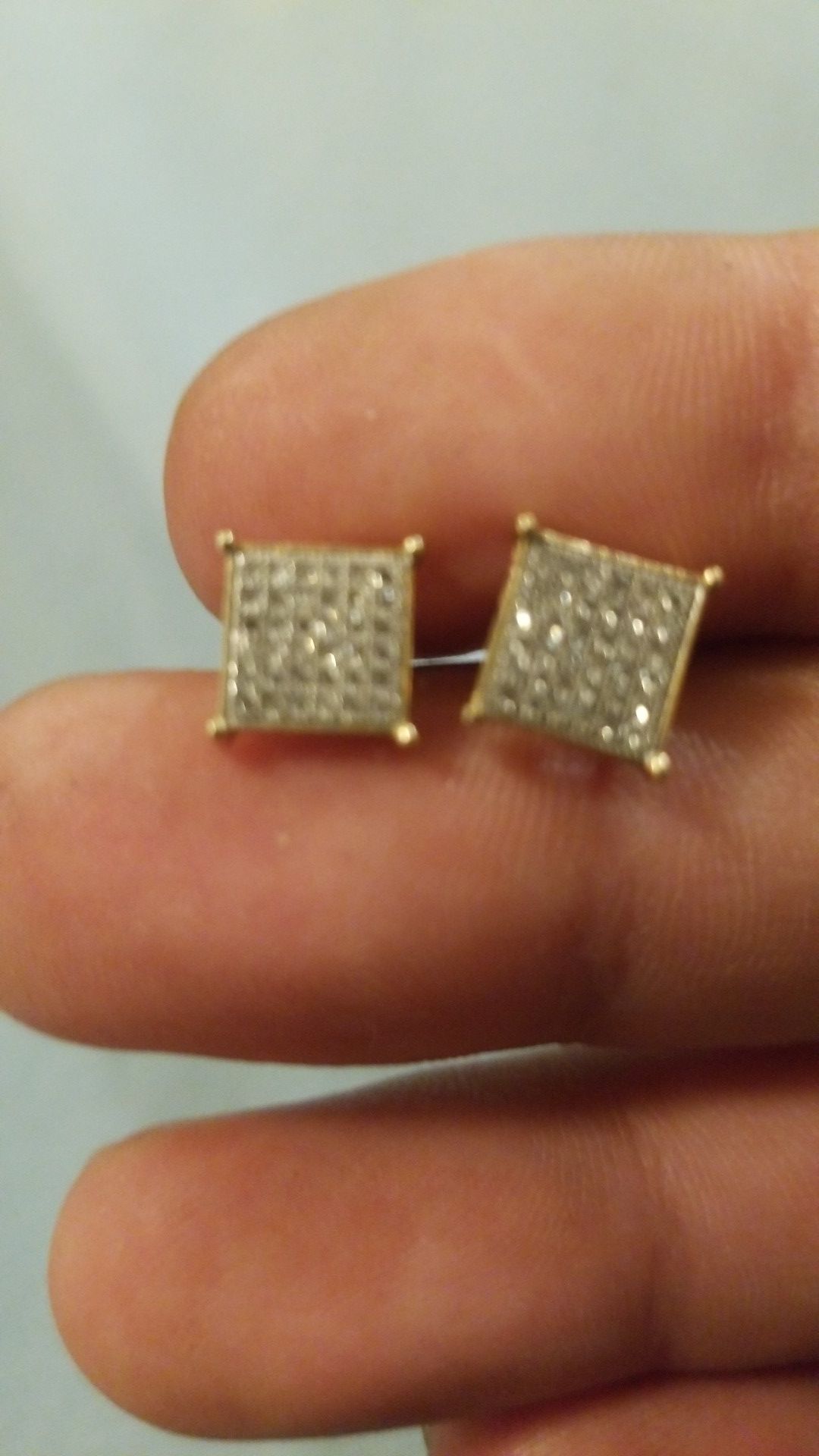 10kt diamond earrings