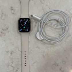Apple Watch SE 3rd Gen 40mm GPS+Cellular Starlight Aluminum Excellent Condition