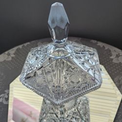 $15.00 - Vintage Candy Bowl, Gorgeous & Elegant!  Lots of Etched Glass Design Details!  PRICE JUST REDUCED!