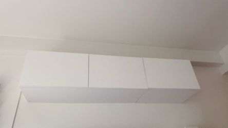 Wall cabinet