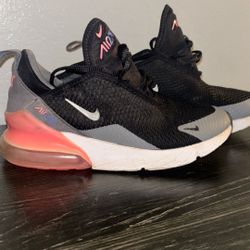 Nike Air270