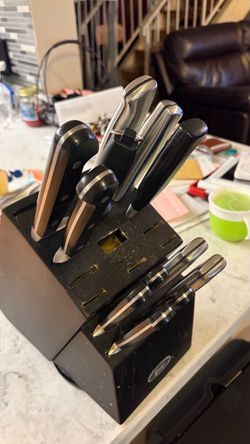 Henkel knife set with block.