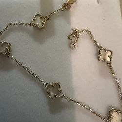 10k 8” Clover Bracelet