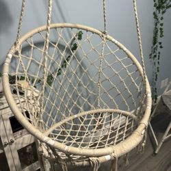 hanging swinging chair