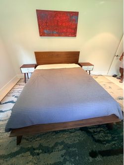 Queen bed  , 2 nightstands