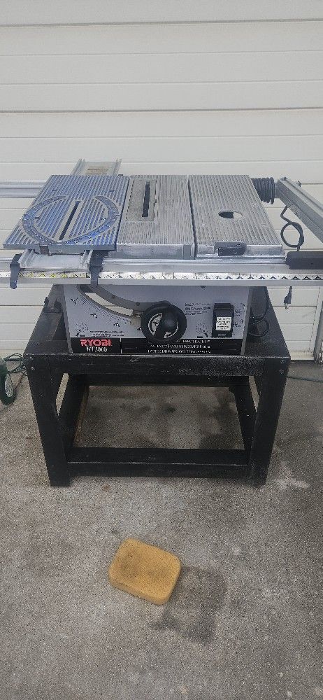 Ryobi BT 3000  TABLE SAW$125 Dilivered Locall