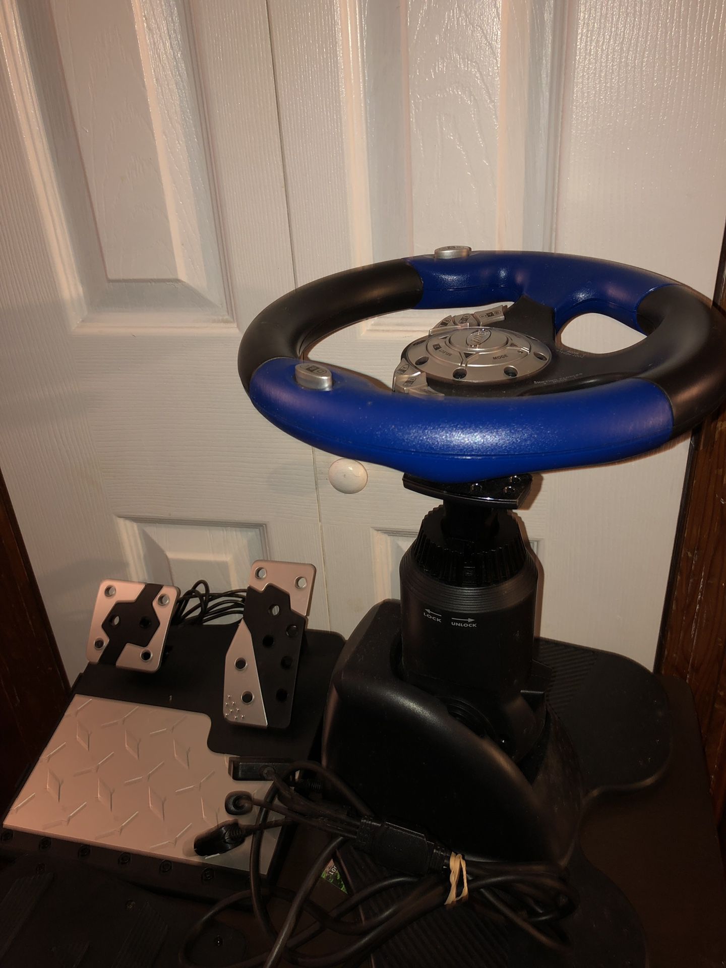 Racing Wheel/Pedals Gamecube, Xbox, PS2/1