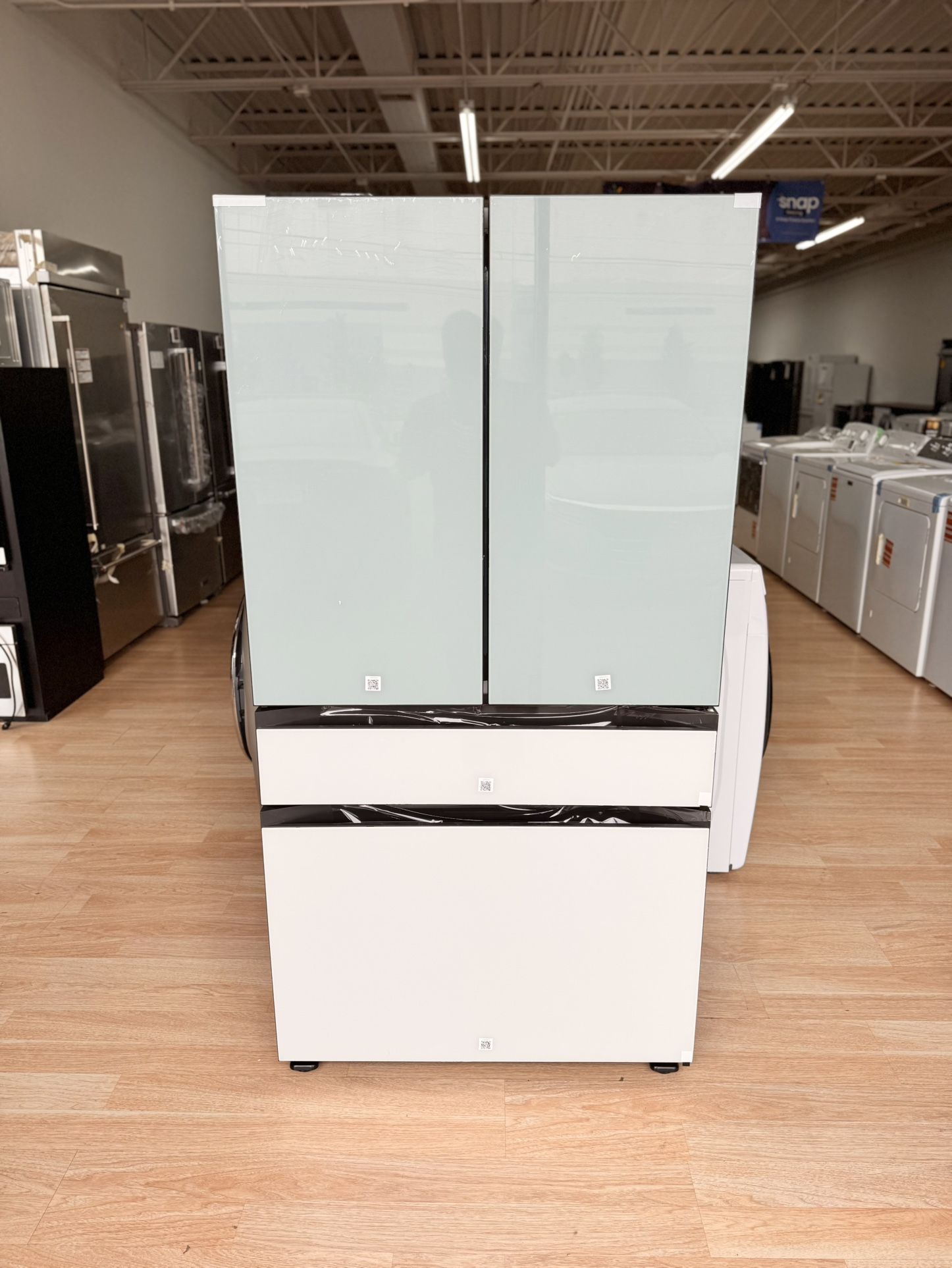 New Samsung - BESPOKE 23 cu. ft. 4-Door French Door Counter Depth Smart Refrigerator with Beverage Center - Morning Blue Glass Model:RF23BB86004MAA