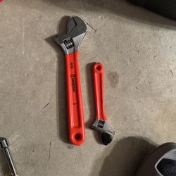 2 Pc Adjustable Wrench Set