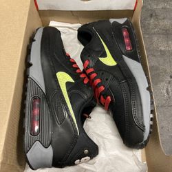 Nike Air Max 90 NYC Size 6.5