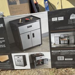 Gladiator Garage Cabinet 