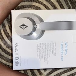 Ralph Lauren Wireless Headphone