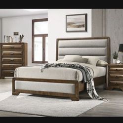 Brand New Plush Elegant 4pc Queen Bed Set 