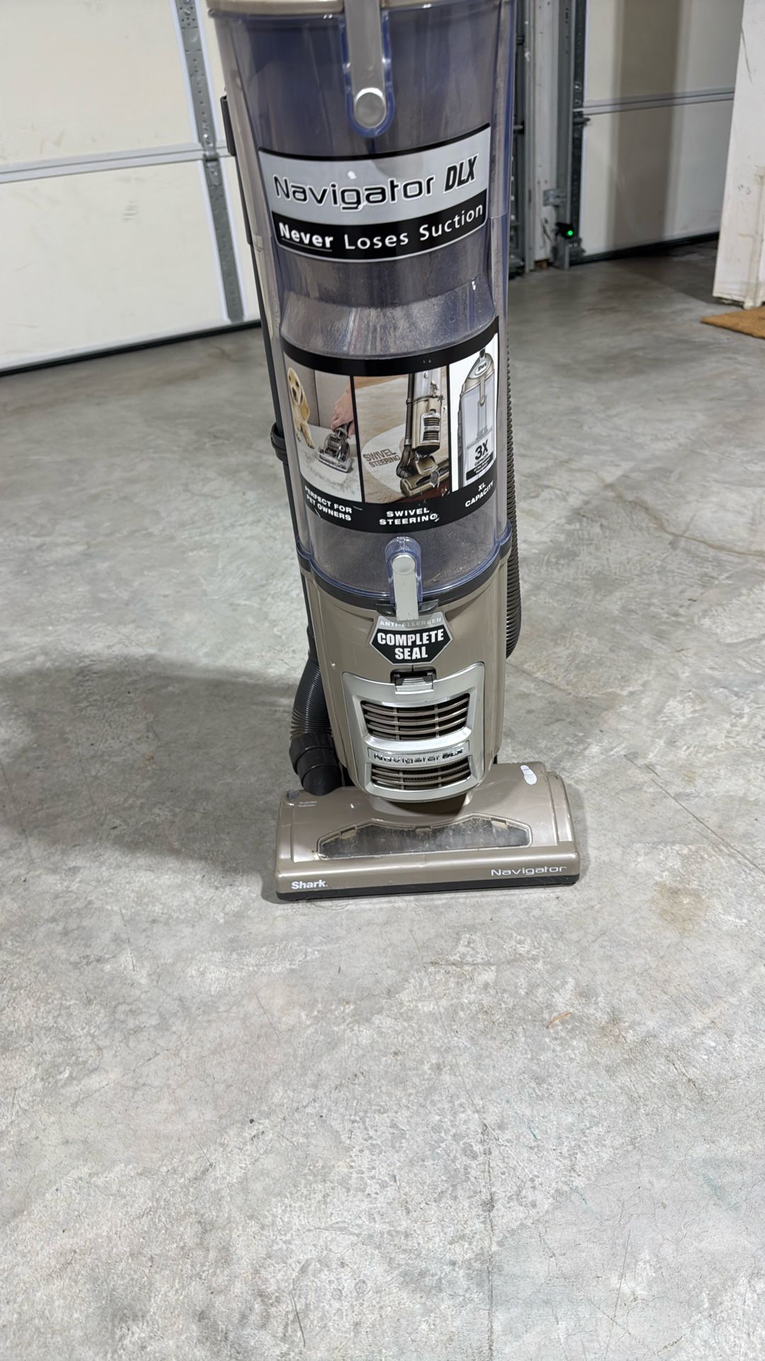 Vacuum Cleaner- Shark Navigator DLX