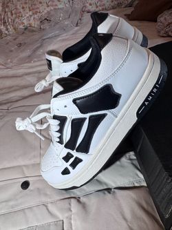 Premium sneakers, very true to the original, great quality finishes.