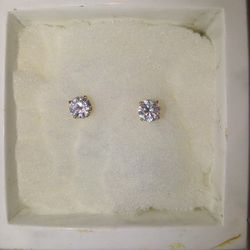 1ct Genuine Mined Diamond Earrings.