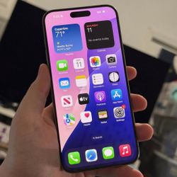 Apple   15  Pro  Max