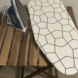 Black+Decker iron and ironing board set