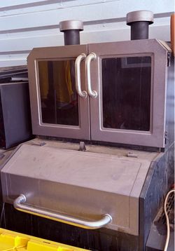 Pit boss smoker (WiFi)  with cover