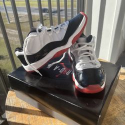 Jordan 11 Retro Low