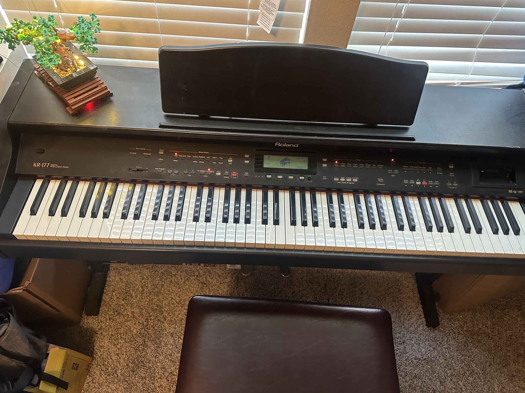 KR-177 Digital intelligent piano