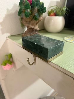 Marble purse holder / hook