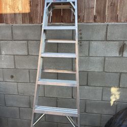 8 Ft Ladder Aluminum