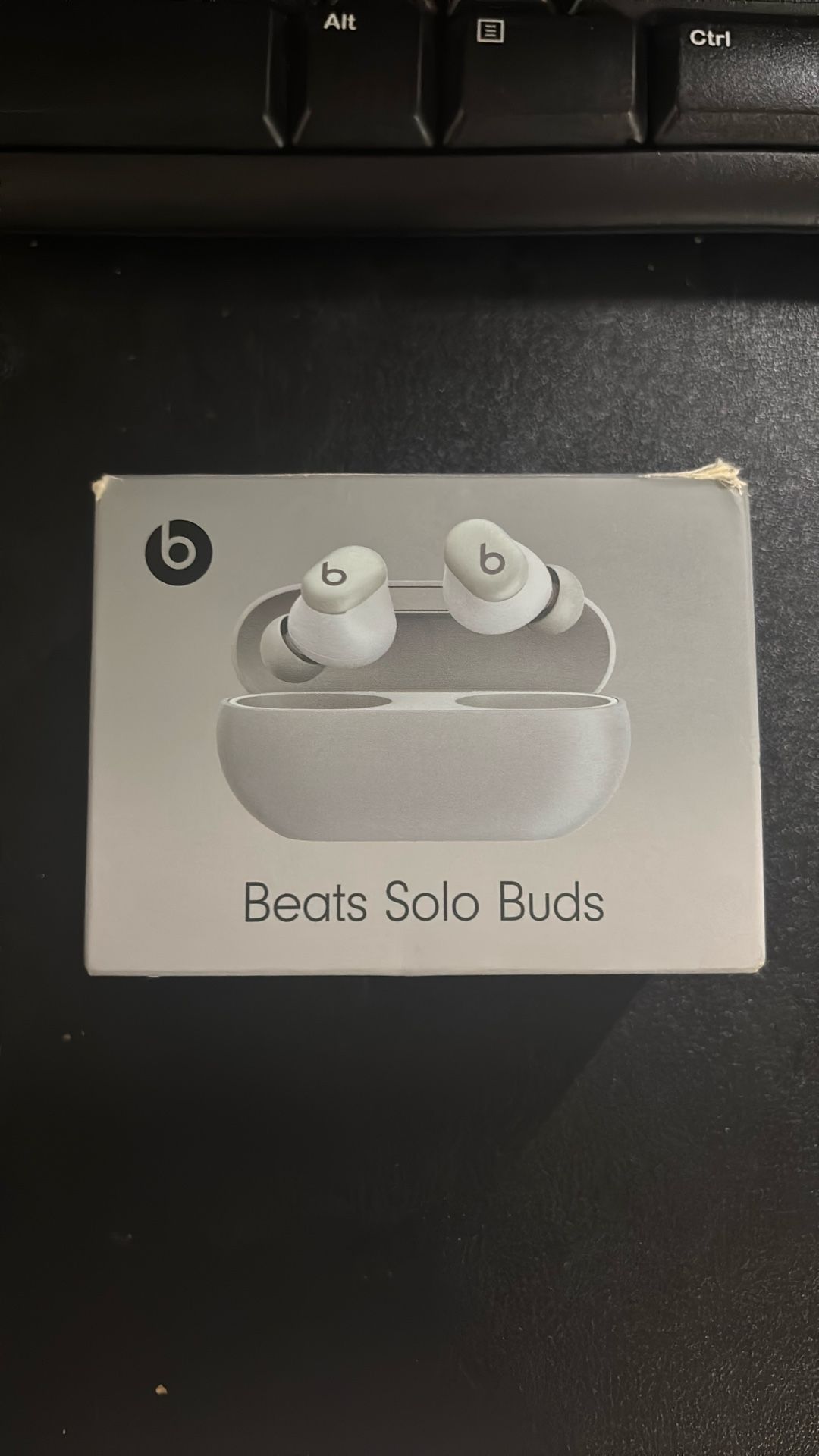 Grey Beats Solo Buds