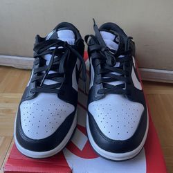 Nike Dunk low Pandas sz10
