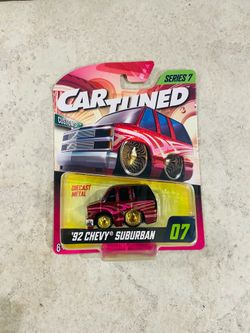 Hot Wheels / Car Tuned Chevy Suburban