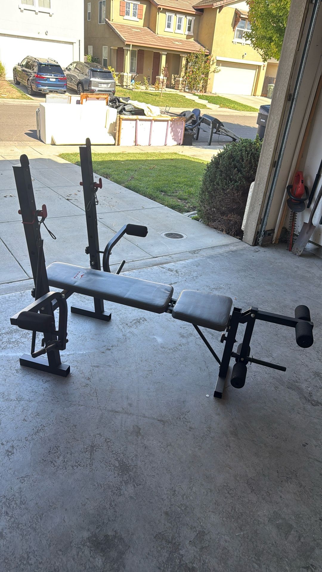 Title: Body Champ Weight Bench