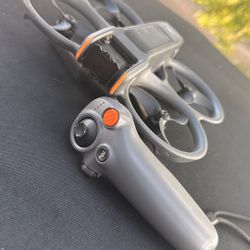 DJI Avata 2 & Motion Controller 3 - DRONE + SINGLE BATTERY AND CONTROLLER ONLY