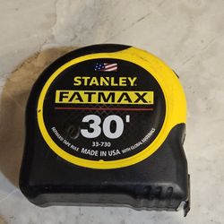 Stanley FatMax 30 ft. L X 1.25 in. W Tape Measure 1 pk