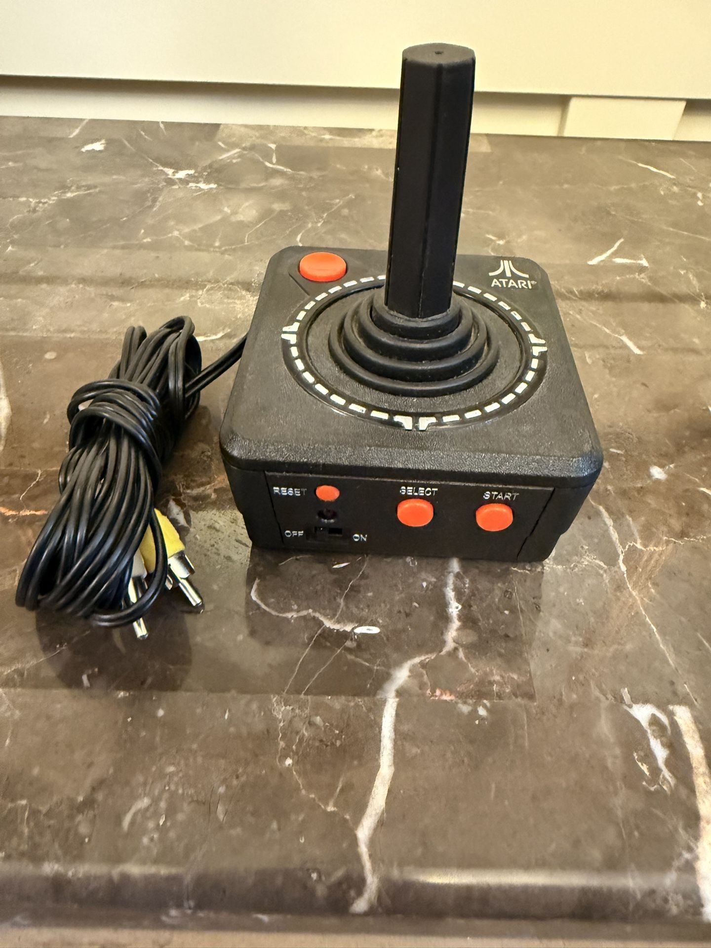 Atari Plug N Play (8 Games)