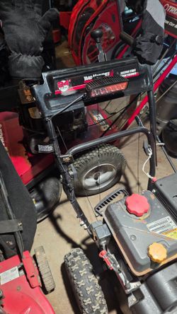 Yard machine snowblower