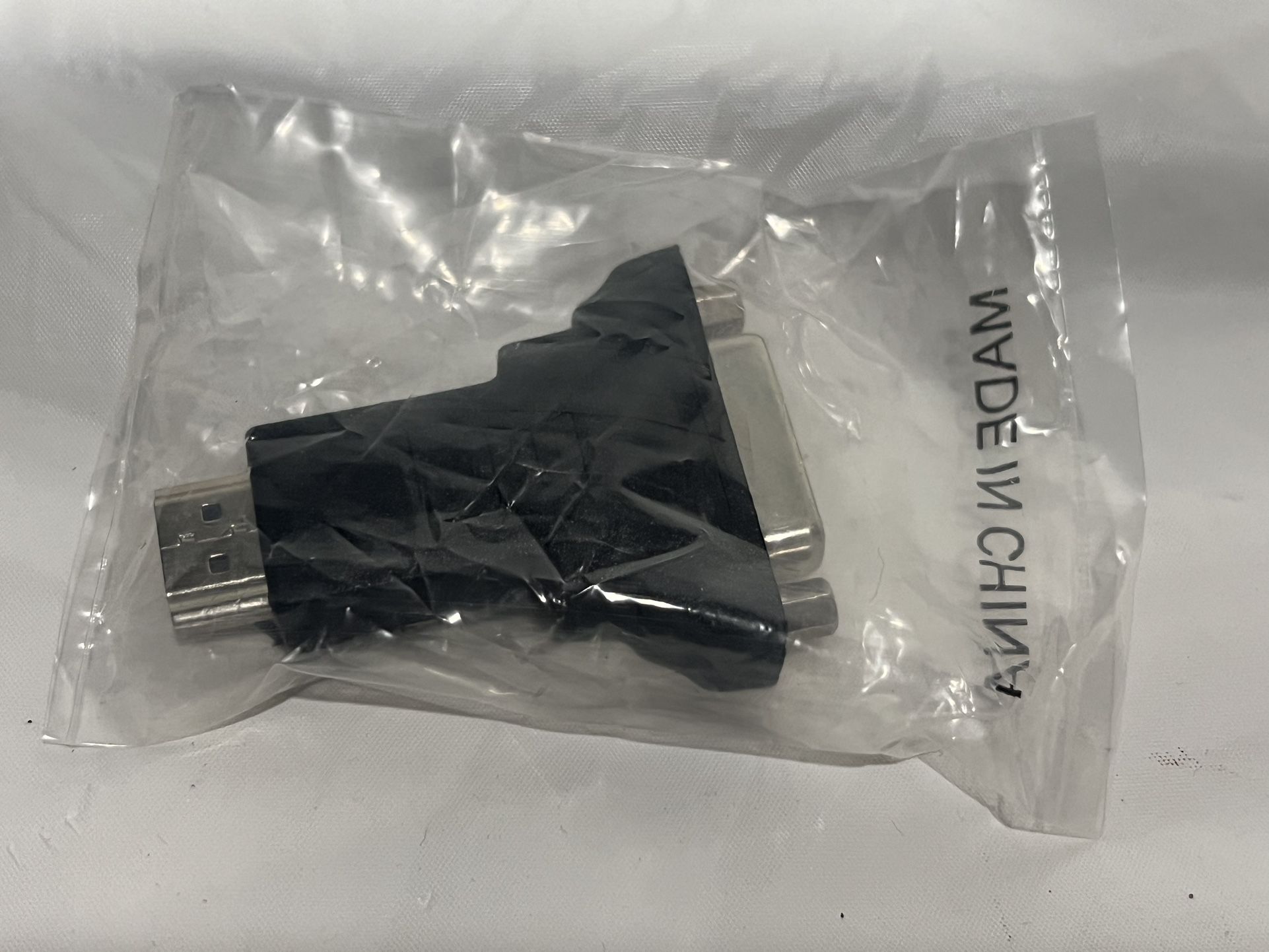 DisplayPort Male to DVI-D Female Video Monitor Adapter, CablesOnline AD-DP01