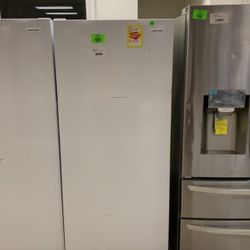frigidaire stand up freezer 