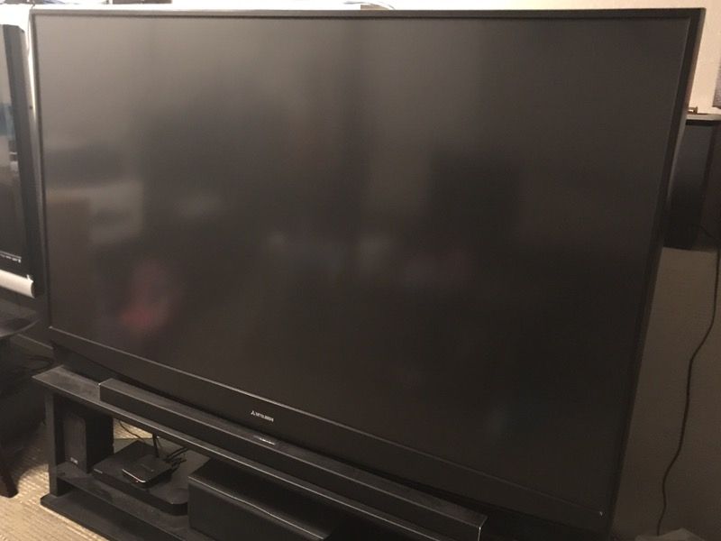 73" Mitsubishi DLP projection TV
