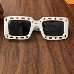 OFFWHITE GLASSES WHITE FRAME RED OFFWHITE SYMBOL 