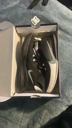 Kobe mamba fury Black and white and smoke grey