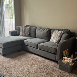 Couch - Make Me An Offer! 
