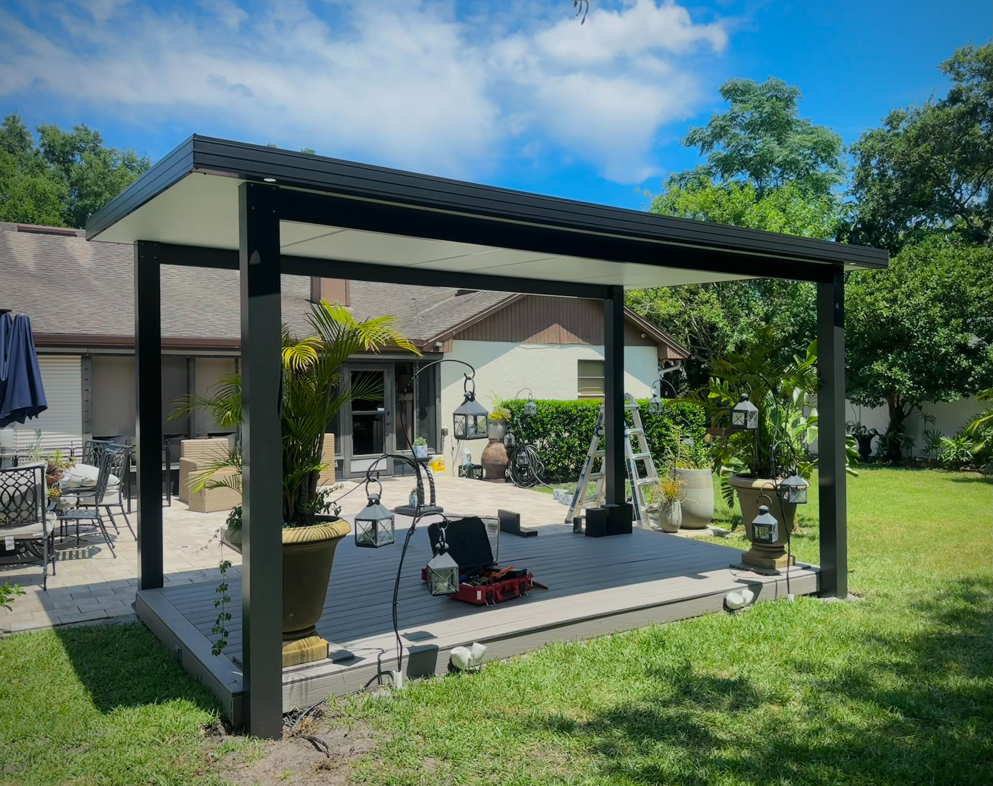 Custom Pergolas, Patio Covers, Decks, Screen Enclosures