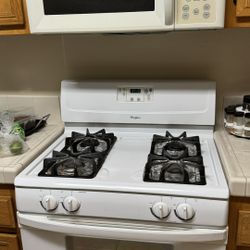 Microwave And Stove 