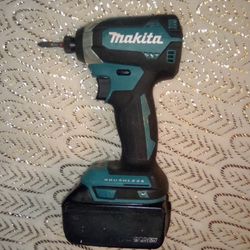 Makita XDT13 18v Brushless Impact Drill with Battery 