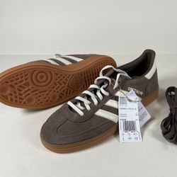 Women’s Adidas Handball Spezial – Size 9 US