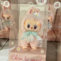 POP MART Labubu Mokoko Close to Sweet Vinyl Plush Doll Pendant Keychain