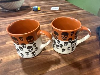 Skull mugs- set of 2