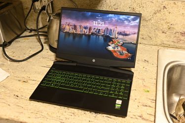 HP Pavilion Gaming 15.6” i5-10300h / GTX 1650 4gb GDDR6 Gaming Laptop