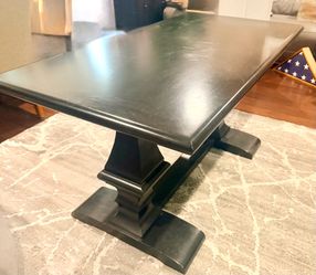 Designer Style Solid Wood Farmhouse Dining Table