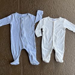 2 EUC Baby Gap & Starting Out baby sleepers pajamas, size 3-6 months